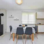House Igor 2401 度假居 *