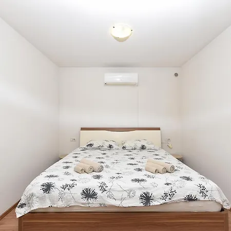 Σπίτι διακοπών House Igor 2401 *